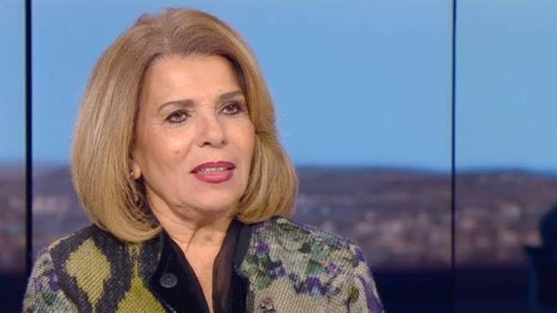 السفيرة مشيرة خطاب