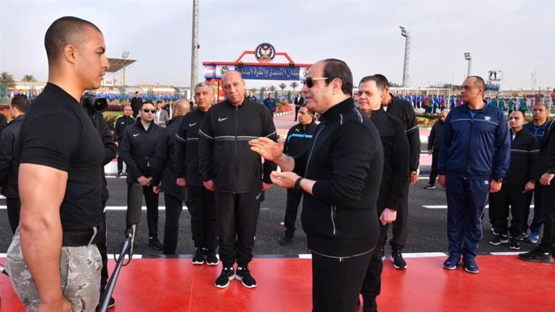 الرئيس السيسي فجرا