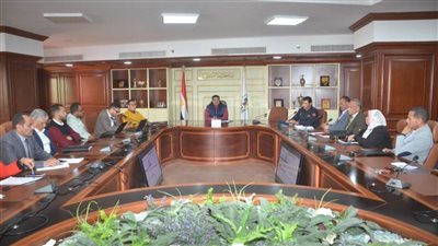 نائب محافظ بني سويف يعقد اجتماعاً مشروعات 