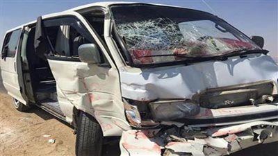 إصابة 5 أشخاص في حادث تصادم ميكروباص بفاقوس 