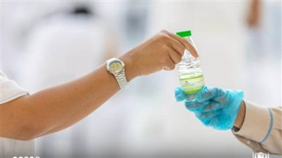 مليونا عبوة ماء زمزم تُوَزَّعُ على قاصدات المسجد النبوي