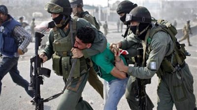قوات الاحتلال الإسرائيلي تعتقل ثمانية فلسطينيين في القدس