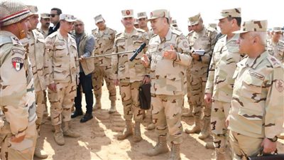 رئيس أركان حرب القوات المسلحة يشهد بيانًا عمليًا لأحد تشكيلات الجيش الثاني الميداني