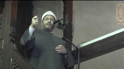 محمود الهواري خطيب الجامع الأزهر: علينا أن نتدبر القرآن ونعِيَ معانيه ومقاصده
