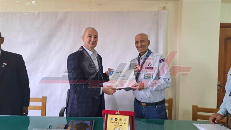 خلال التكريم