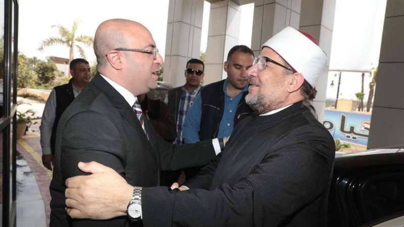 محافظ بنى سويف يستقبل