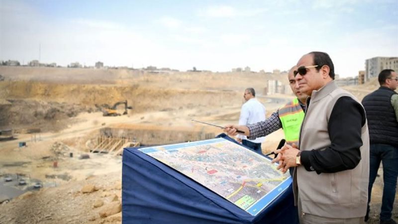 الرئيس السيسي يتفقد