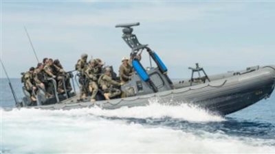 بحرية الاحتلال الإسرائيلي تهاجم الصيادين في بحر مدينة غزة