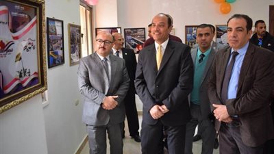 رئيس جامعة العريش يفتتح معرضي ماراثون الإبداع والتصميم الجرافيكي