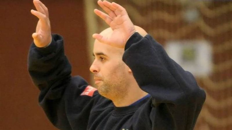 الإسباني خوسيه سييرا