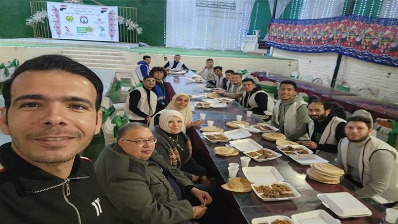 وجبة إفطار على الصائمين