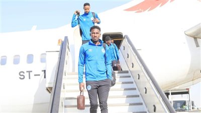 بعثة الهلال تصل القاهرة لمواجهة الأهلي في أبطال إفريقيا