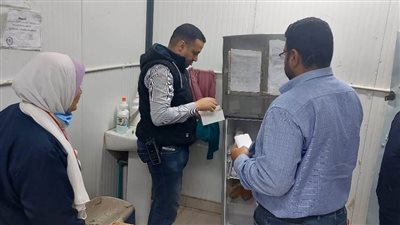 إحالة 14 من العاملين بالصحة للتحقيق خلال حملات على المنشآت الصحية بأسيوط