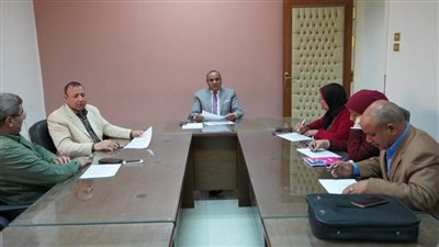 جامعة سوهاج تعقد اجتماعاً تحضيرياً استعداداً لمؤتمر البيئة الأول 