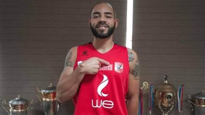 الأهلي يُتمم إجراءات قيد مايكل طومسون محترف فريق السلة