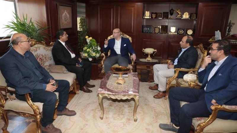 محافظ بنى سويف يلتقى