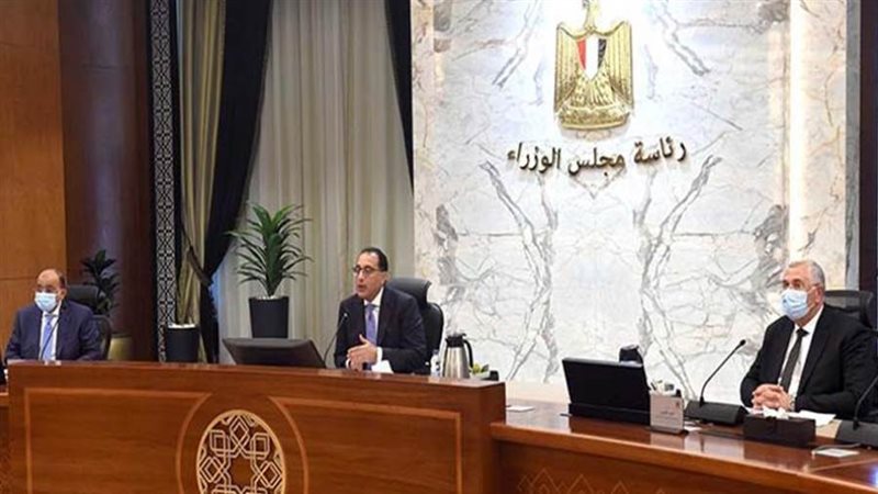 رئيس الوزراء خلال