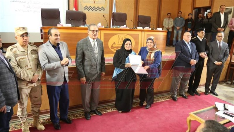 محافظ كفر الشيخ خلال