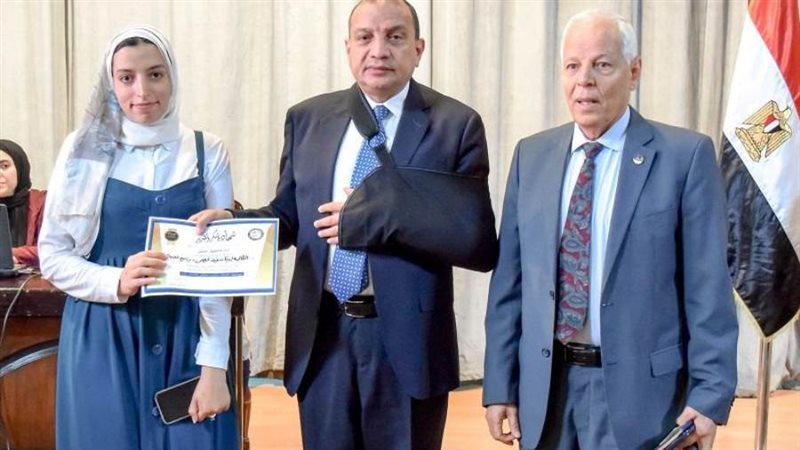 باحثة الفيزياء الفلكية