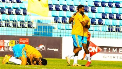 الإسماعيلي يتقدم على سموحة بثلاثية في الشوط الأول 