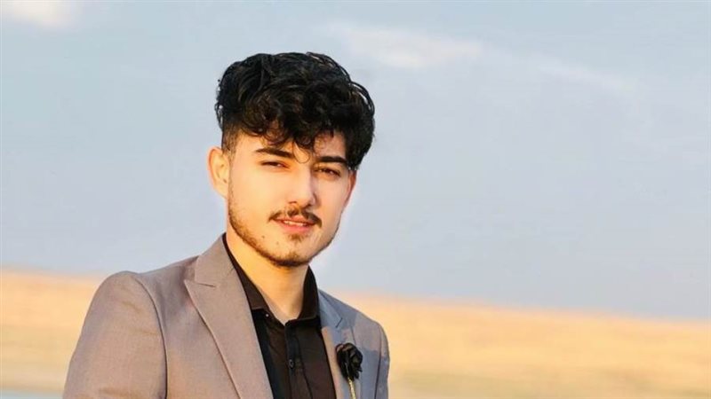 الفنان حسين ظافر