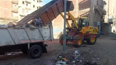 رئيس مدينة بيلا يتابع جهود الوحدات المحلية في رفع تراكمات القمامة وتشجير الشوارع