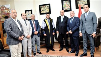 وزير الشباب والرياضة رئيسًا ومشرفًا على رسالة دكتوراه بجامعة بنها