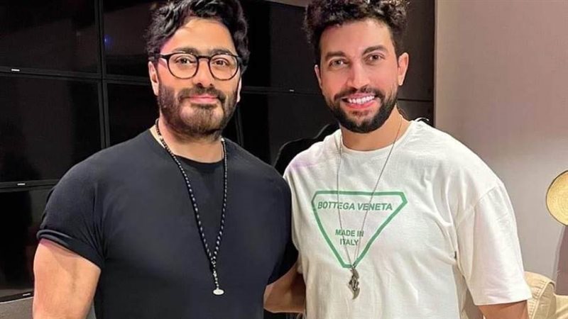 تامر حسني والشاعر