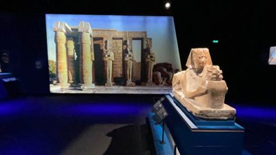 زاهي حواس: كل وسائل الإعلام في باريس تتحدث الآن عن معرض 