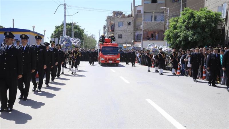 جنازة عسكرية بمسقط