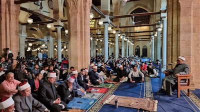 ٣٥ ألف وجبة لإفطار الوافدين و٢٧ ملتقى دعويا وفكريا للرجال والنساء بالجامع الأزهر