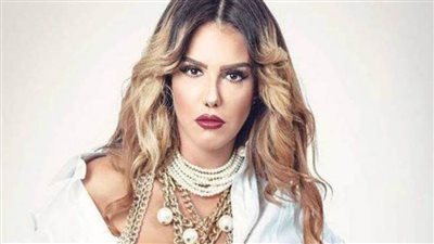 دنيا عبدالعزيز تكشف موعد انتهاء تصوير مسلسل 