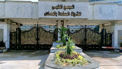 خبير عالمى فى جراحات الطرف العلوى ومناظير الكتف والمرفق والرسغ بالمجمع الطبي للقوات المسلحة بالمعادى 