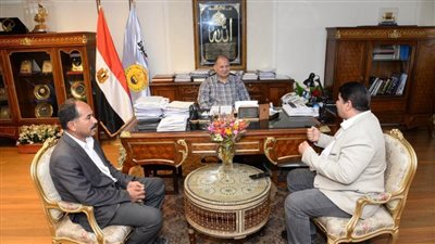 محافظ أسيوط يتابع نسب التنفيذ والأطوال في أعمال تبطين الترع