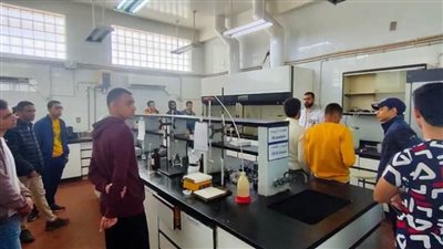 رئيس شركة الصرف بالإسكندرية يؤكد أهمية توعية الشباب بجهود الدولة في المشروعات القومية