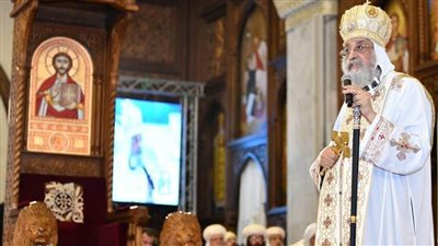 البابا تواضروس يصلي قداس عيد القيامة في الكاتدرائية بالعباسية 