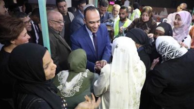 نائب محافظ المنيا يشارك الإفطار مع مقيمي دارالمسنين
