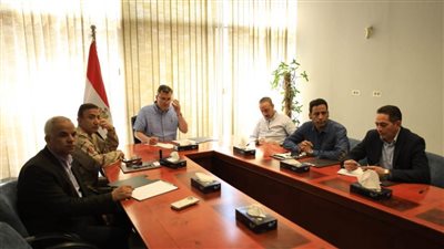 عيسى يعقد اجتماعًا بالمتحف الكبير  لمتابعة وتطورات الموقف للأعمال بالمتحف