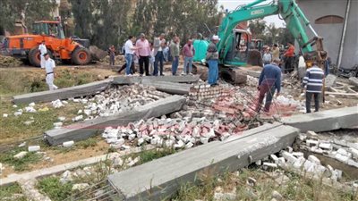 إزالة حالة تعدٍ بالبناء على أراضٍ زراعية وأملاك دولة بمركز الحامول بكفر الشيخ