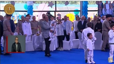 عاجل.. الرئيس السيسي يشارك أبناء الشهداء وأسرهم الاحتفال بعيد الفطر المُبارك (فيديو)