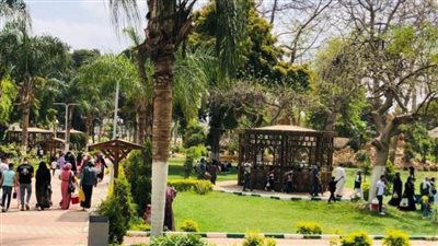 توافد المواطنين على حدائق الري بالقناطر الخيرية احتفالا بعيد الفطر