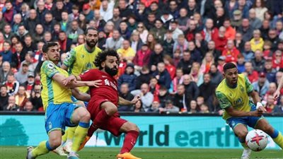 «صلاح» يقود ليفربول لفوز صعب على نوتنجهام فورست ويُعدل مركزه بالدوري