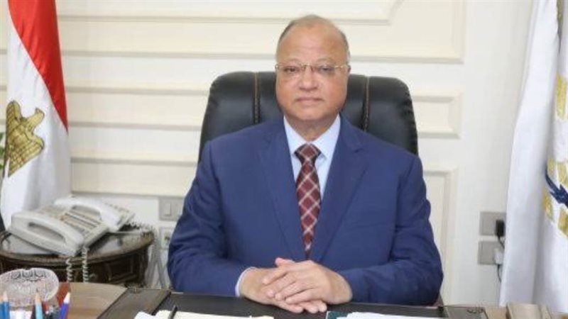 محافظ القاهرة خالد