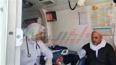 قوافل طبية أمام الحدائق بكفر الشيخ لإجراء الكشف المجاني وصرف الأدوية