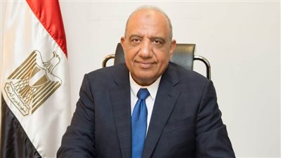   وزير قطاع الأعمال يستعرض تقرير أداء شركات إنتاج الدواء التابعة للوزارة خلال الفترة الماضية