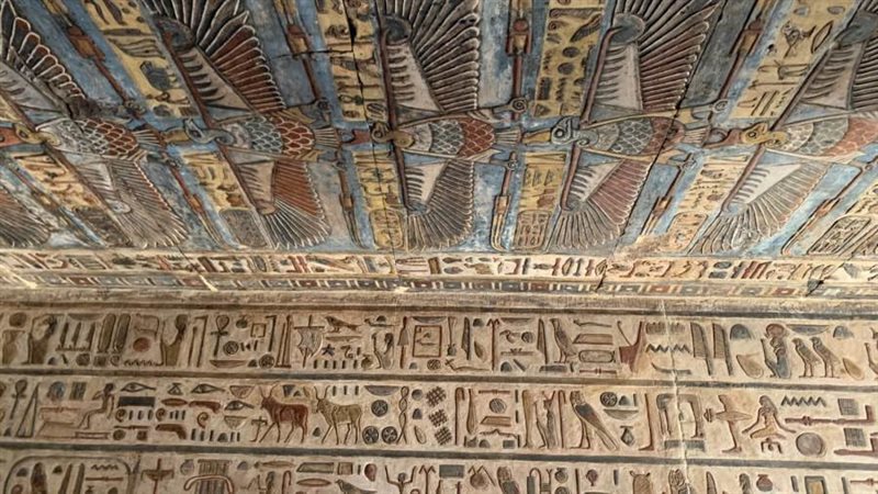 سقف معبد اسنا