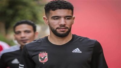 لاعب الأهلي أحمد قندوسي: نحترم الرجاء المغربي ونلعب من أجل التأهل 
