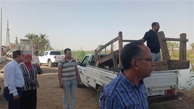 حملة مكبرة لإزالة الإشغالات والتعديات على حرم الطريق بملوي جنوب المنيا