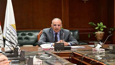 وزير الري يتابع إجراءات تقييم ومتابعة حالة المنشآت المائية بمختلف المحافظات 