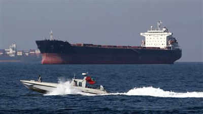 عاجل .. إيران تستولي على ناقلة نفط تتبع هذه الدولة